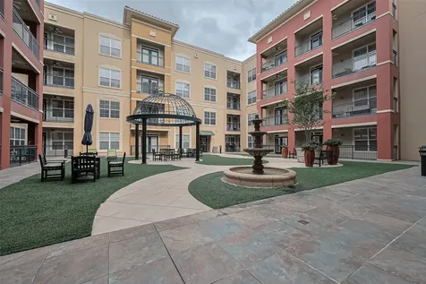 1711 Old Spanish Trail 214 Houston TX 77054