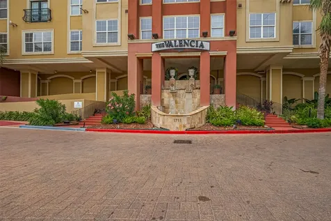 1711 Old Spanish Trail 214 Houston TX 77054