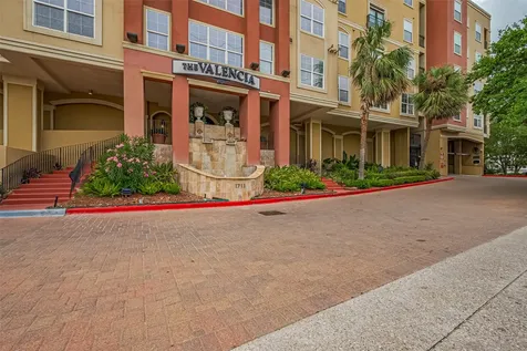1711 Old Spanish Trail 214 Houston TX 77054