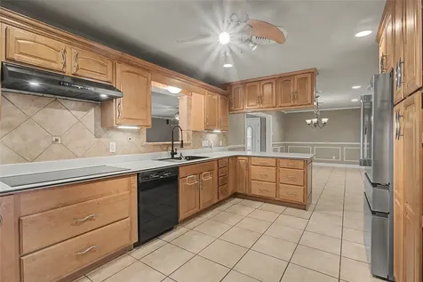 7213 Youpon Drive Galveston TX 77551