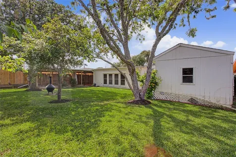 7213 Youpon Drive Galveston TX 77551