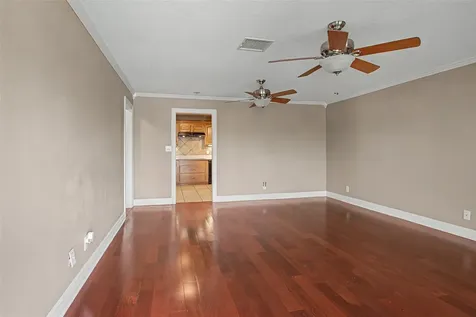 7213 Youpon Drive Galveston TX 77551