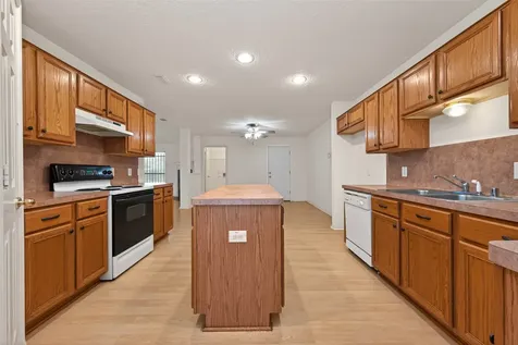 16827 Vandergrift Drive Houston TX 77396
