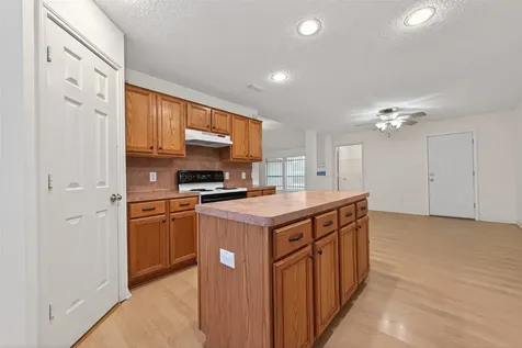 16827 Vandergrift Drive Houston TX 77396