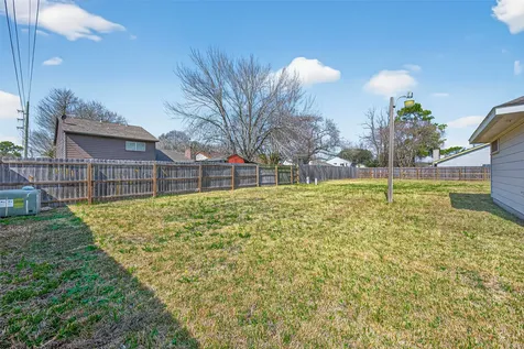 16827 Vandergrift Drive Houston TX 77396