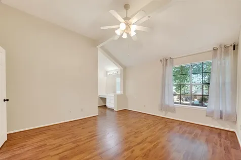 814 Heathgate Drive Houston TX 77062