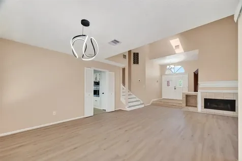 814 Heathgate Drive Houston TX 77062