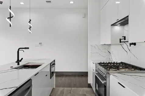 3118 Clay Street Houston TX 77003