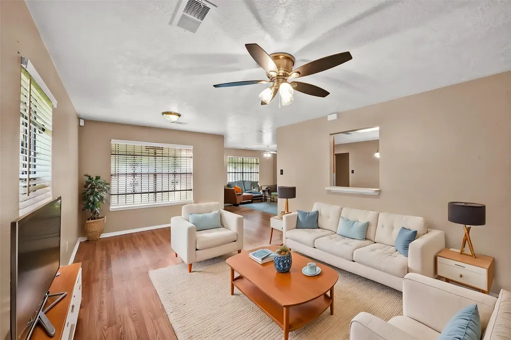 12821 Donegal Way Houston TX 77047