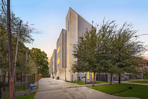 904 W 25th Street D Houston TX 77008