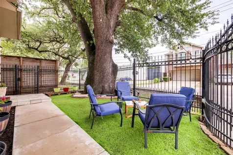 5306 Nolda Street A Houston TX 77007
