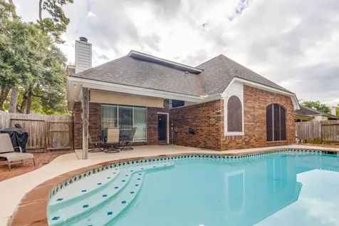 15915 Broad Oak Court Tomball TX 77377