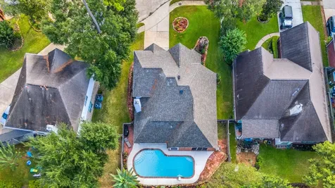 15915 Broad Oak Court Tomball TX 77377