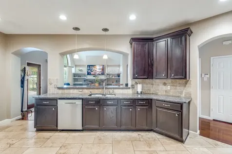 15915 Broad Oak Court Tomball TX 77377
