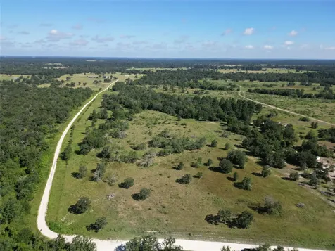 14393 County Road 228 Bedias TX 77831