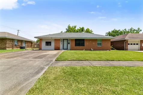 935 Creager Street Houston TX 77034