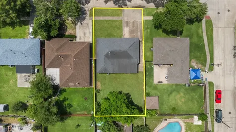 935 Creager Street Houston TX 77034