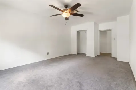 935 Creager Street Houston TX 77034