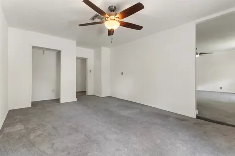 935 Creager Street Houston TX 77034