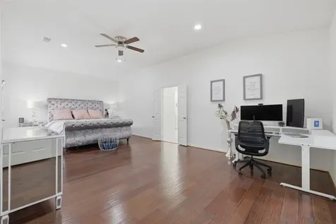 1022 Trapper Hill Drive Houston TX 77077