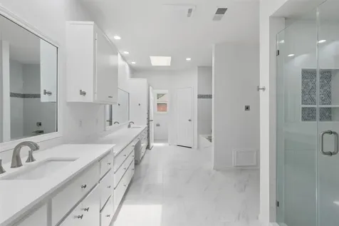 1022 Trapper Hill Drive Houston TX 77077