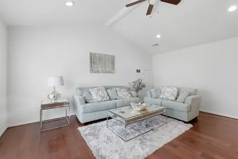 1022 Trapper Hill Drive Houston TX 77077