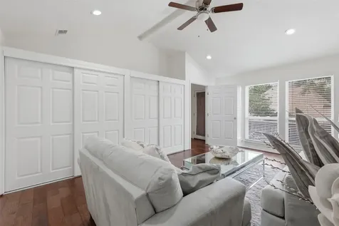 1022 Trapper Hill Drive Houston TX 77077