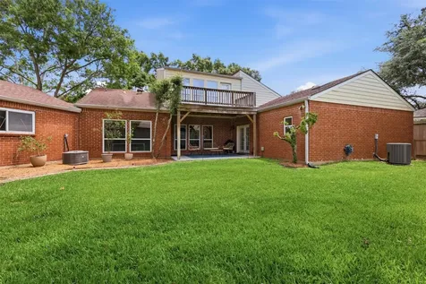 1022 Trapper Hill Drive Houston TX 77077