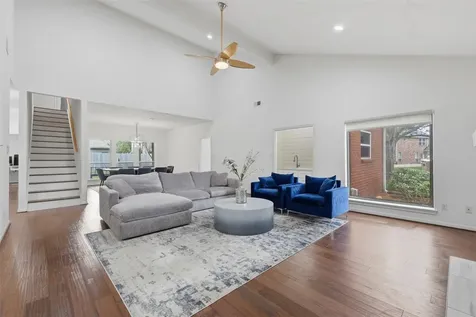 1022 Trapper Hill Drive Houston TX 77077