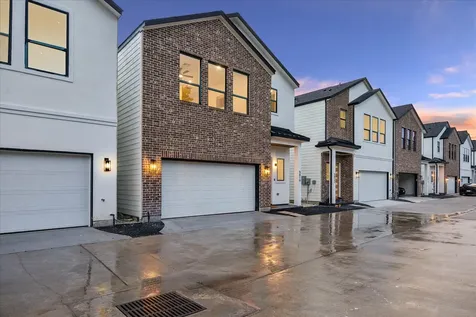 5811 Outer Banks Street Houston TX 77091