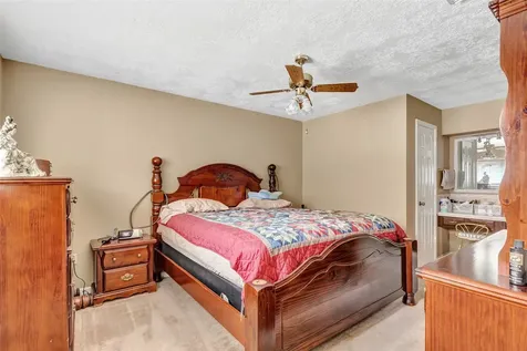 1379 Wrotham Lane Channelview TX 77530