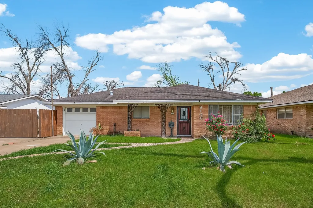 8106 Northline Drive Houston TX 77037