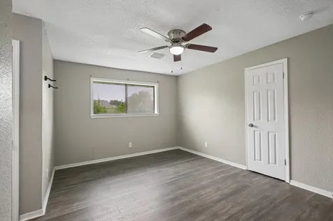 306 S Holmes Street La Porte TX 77571