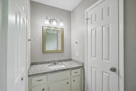 306 S Holmes Street La Porte TX 77571