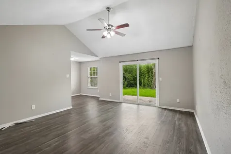 306 S Holmes Street La Porte TX 77571