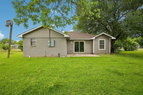 306 S Holmes Street La Porte TX 77571