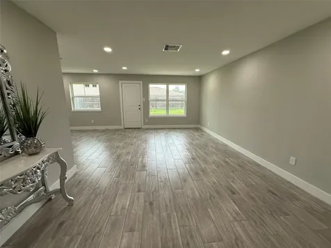 10007 Wren Street La Porte TX 77571