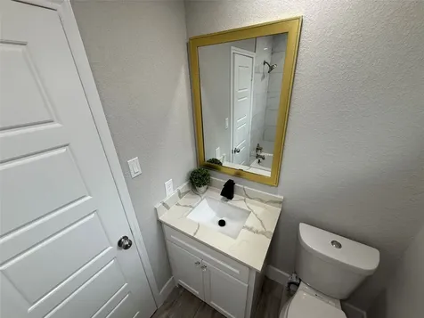 10007 Wren Street La Porte TX 77571
