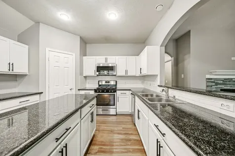 7102 Grassy Grove Lane Richmond TX 77407