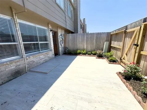 15312 Falmouth Avenue 406 Houston TX 77084