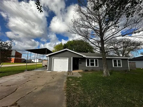 724 N Avenue F Freeport TX 77541