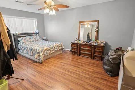 10910 Vanderford Drive Houston TX 77099