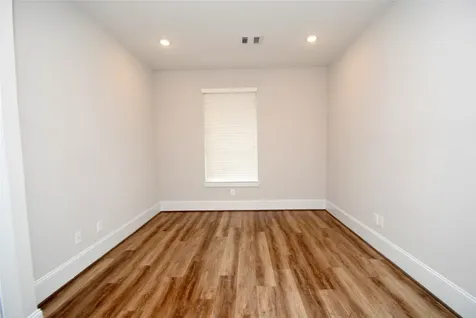 1270 N Post Oak Road A Houston TX 77055