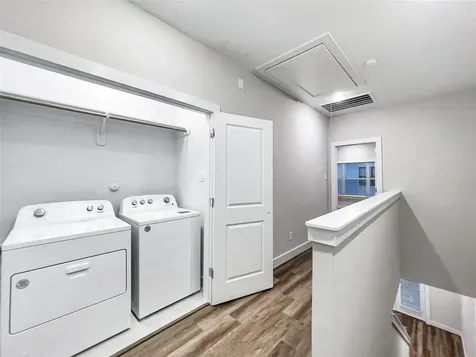 1270 N Post Oak Road A Houston TX 77055