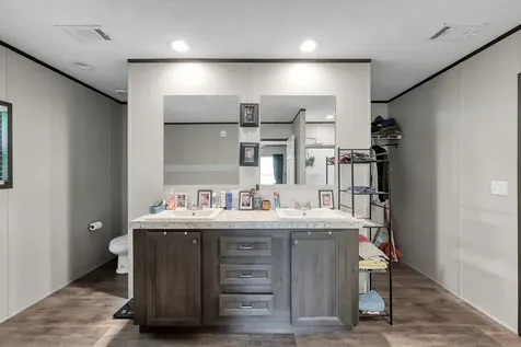 15835 Lowell Montgomery TX 77316