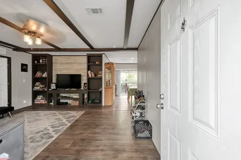 15835 Lowell Montgomery TX 77316