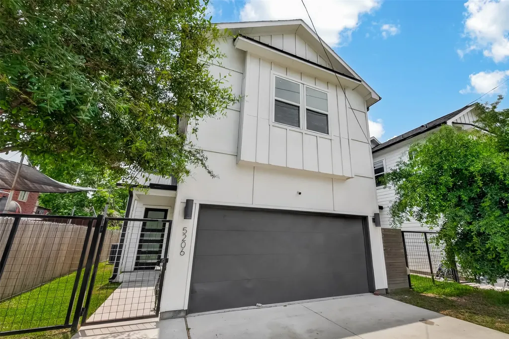 5206 Firnat Street Houston TX 77016