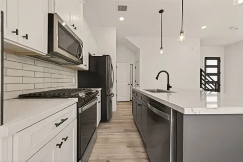 5206 Firnat Street Houston TX 77016