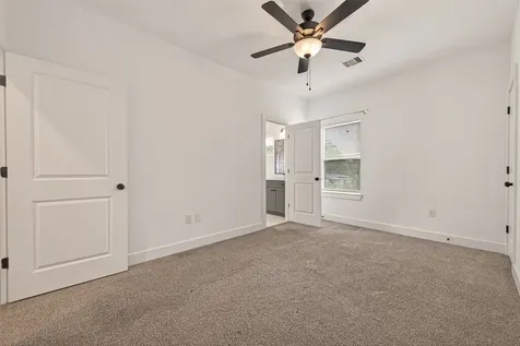 5206 Firnat Street Houston TX 77016