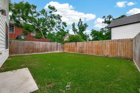 5206 Firnat Street Houston TX 77016